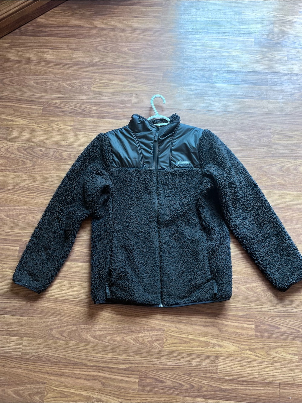 Black Sherpa Fleece Jacket - Lightweight Warmth